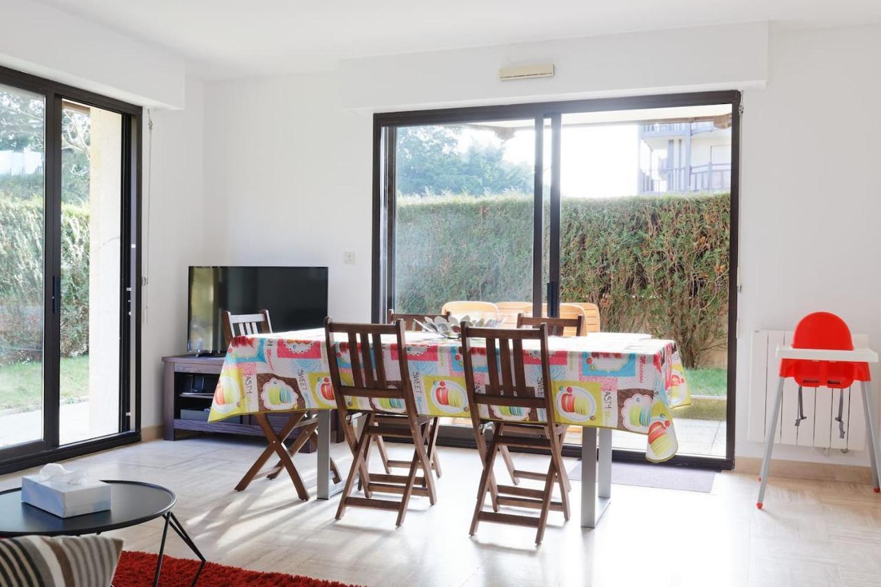Charmant 3 Pieces Avec Jardin A 5Mn De La Plage โดวีลล์ ภายนอก รูปภาพ